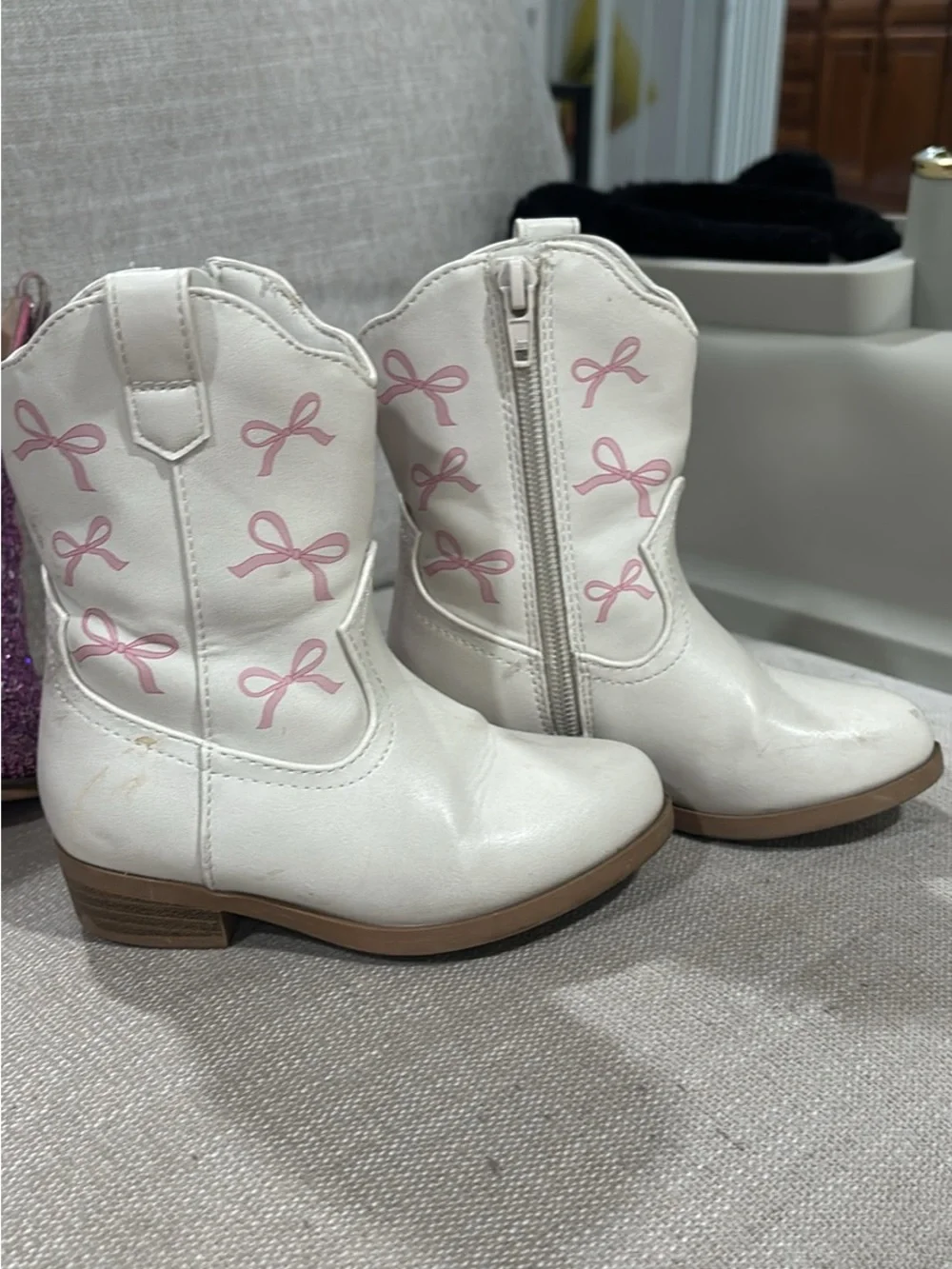 White Girls' Western Boots with Pink Bow Accents